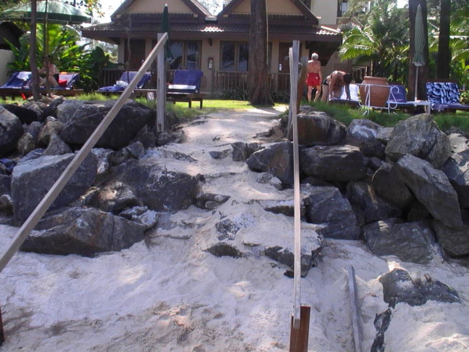 Zugang zum Strand  Best Western Premier Bangtao Beach Resort & Spa