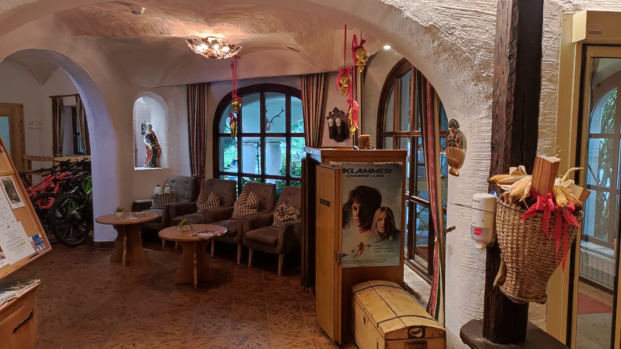 Lobby Hotel GUT Trattlerhof & Chalets