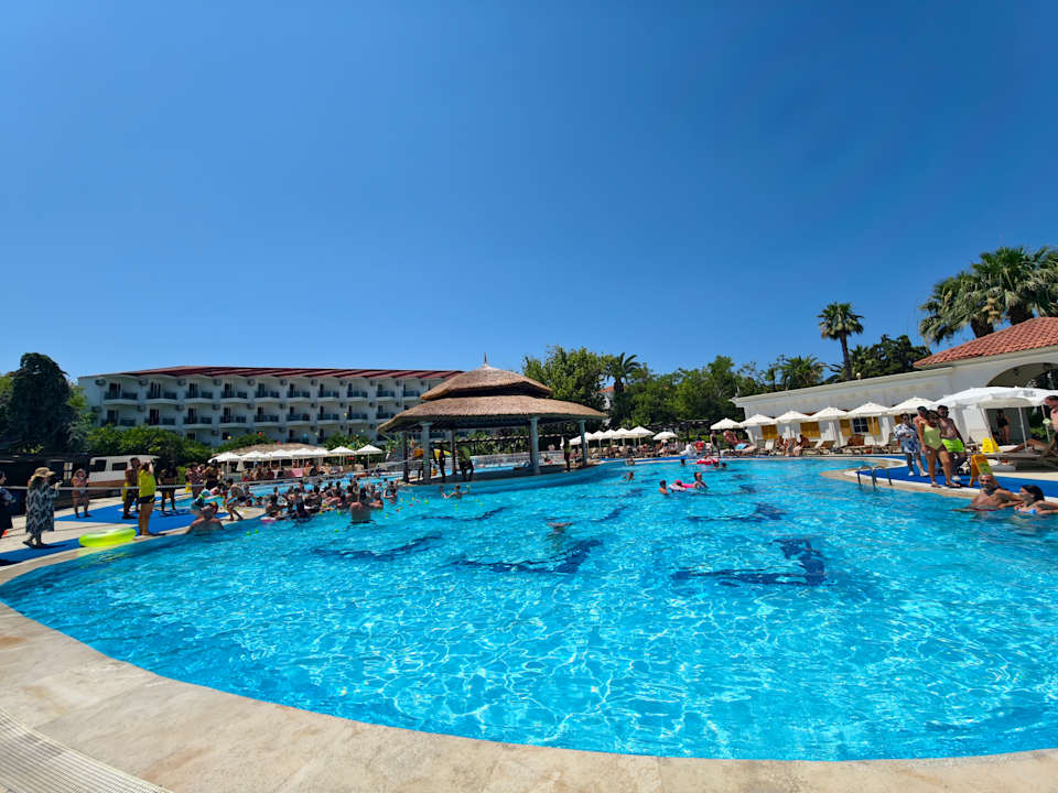 Pool Atlantique Holiday Club