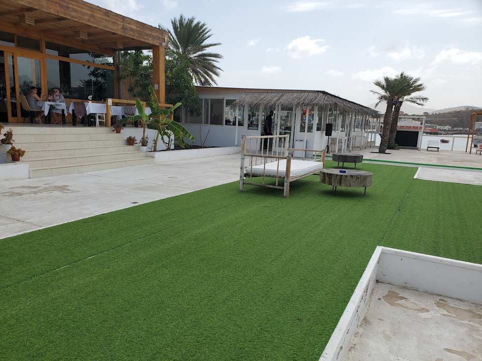 Außenansicht Mansa Marina Hotel