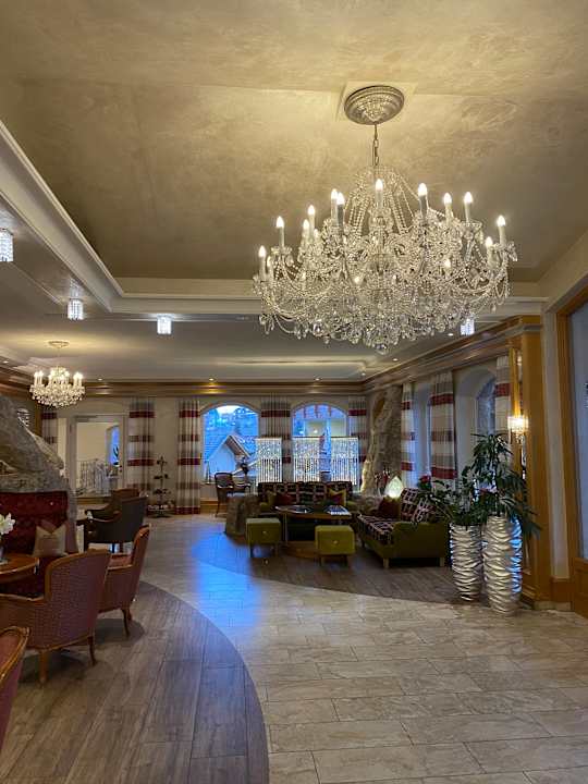 Lobby Hotel Bergknappenhof