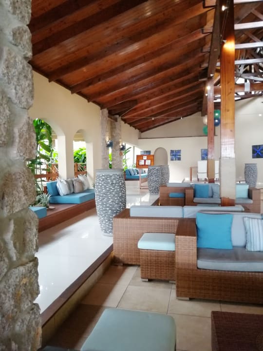 Lobby The Coco de Mer Hotel & Black Parrot Suites