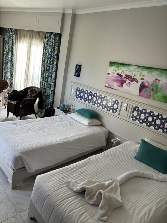 Zimmer Lotus Bay Beach Resort