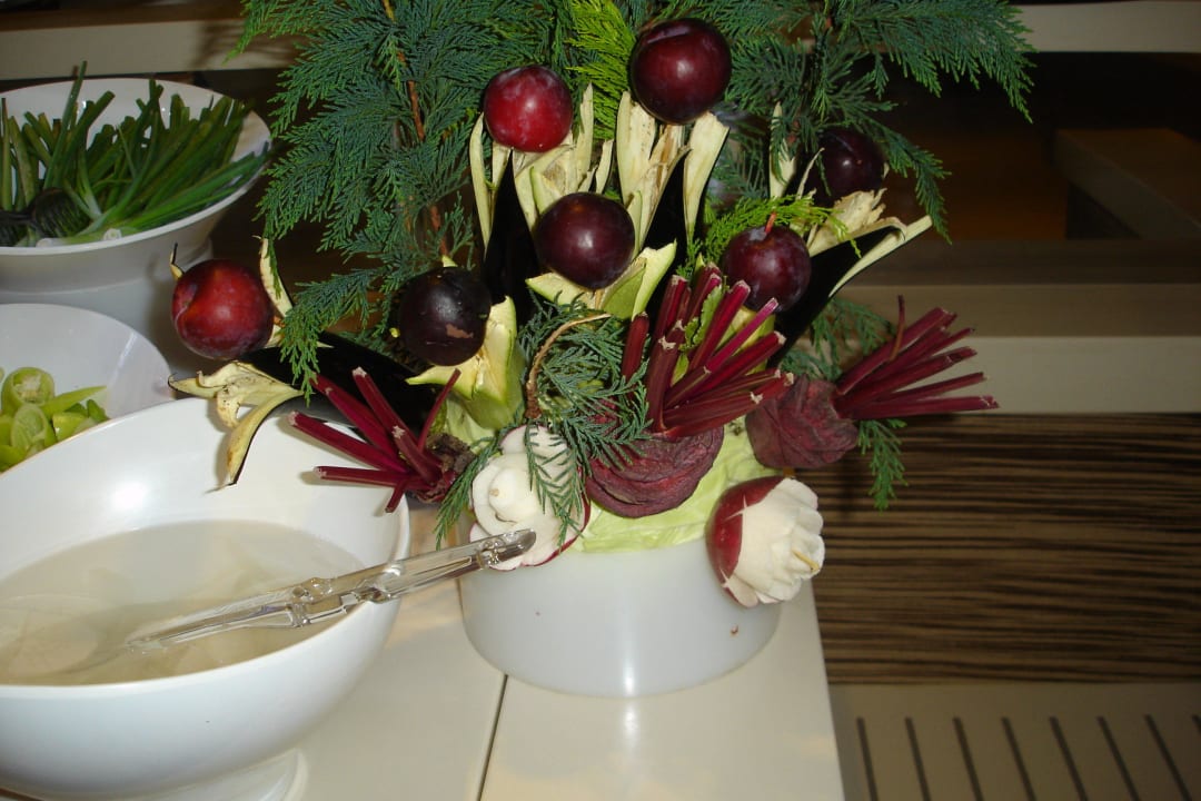 Schöne Deco Port Side Resort Hotel