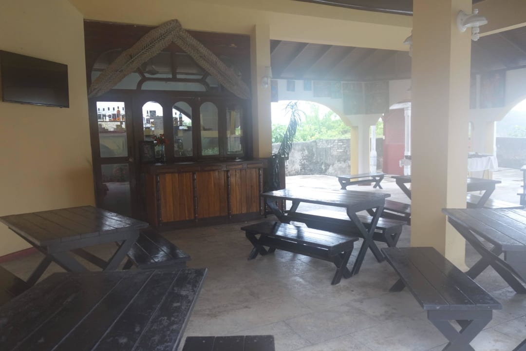 Bar am Pool Hotel El Castillo