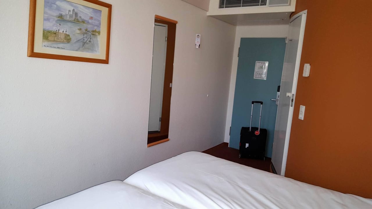 Zimmer und deren Ausstattung B&B HOTEL Wuppertal-City