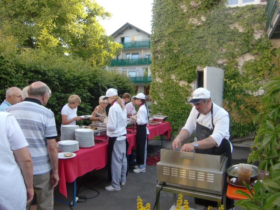Gelungener Grillabend Kneipp- und WellVitalhotel Edelweiss