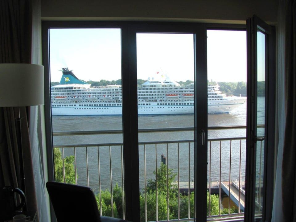 Blick aus dem Fenster elaya hotel hamburg finkenwerder