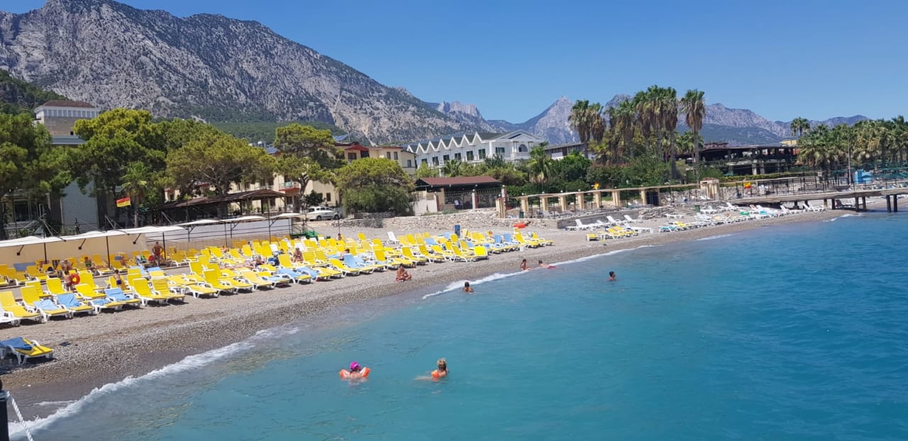 Strand Dosinia Luxury Resort