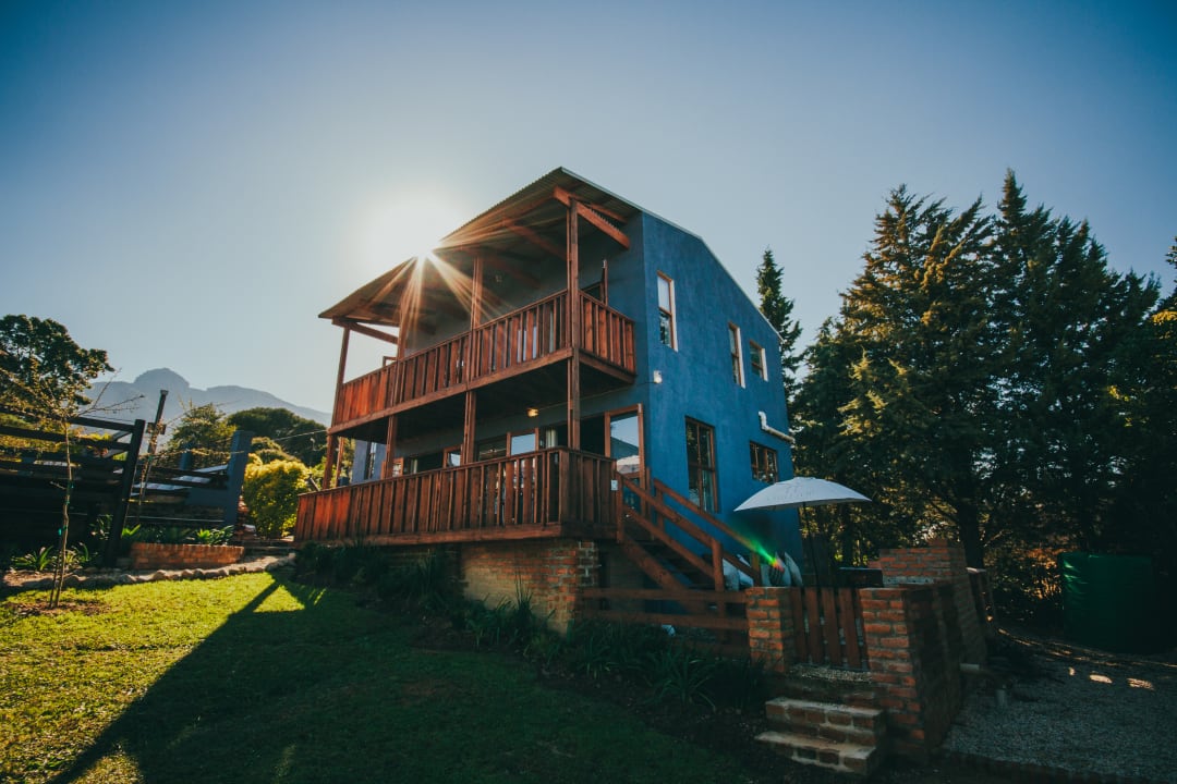 Außenansicht Guest House A Hilltop Country Retreat