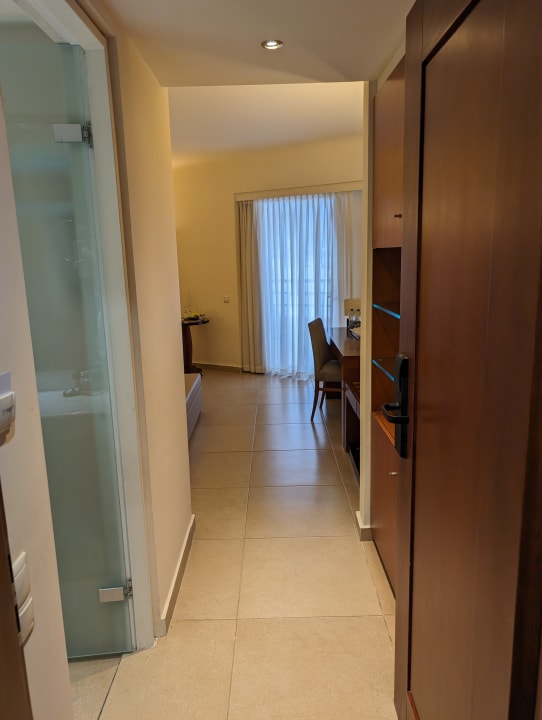 Zimmer Apollonia Beach Resort & Spa