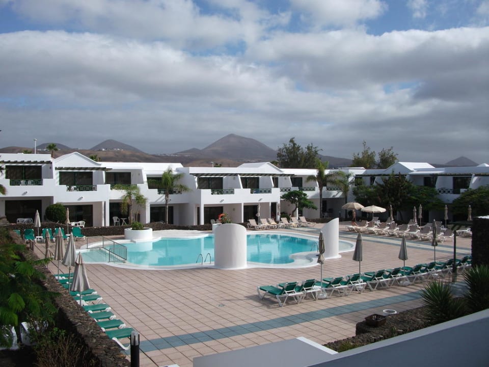 Kleiner Pool Relaxia Olivina