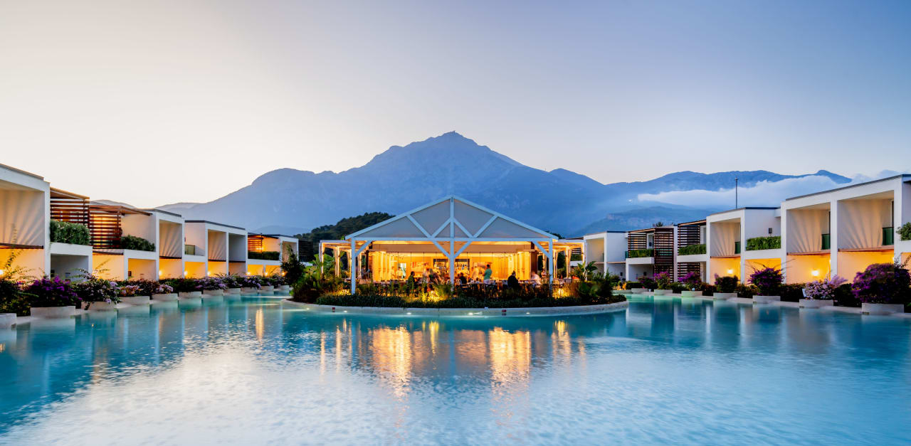 Pool Rixos Premium Tekirova