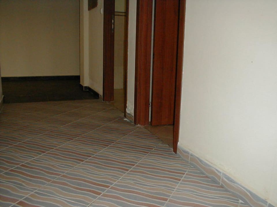 Schwarzschimmel im Hallenbad Bella Vista Beach Club