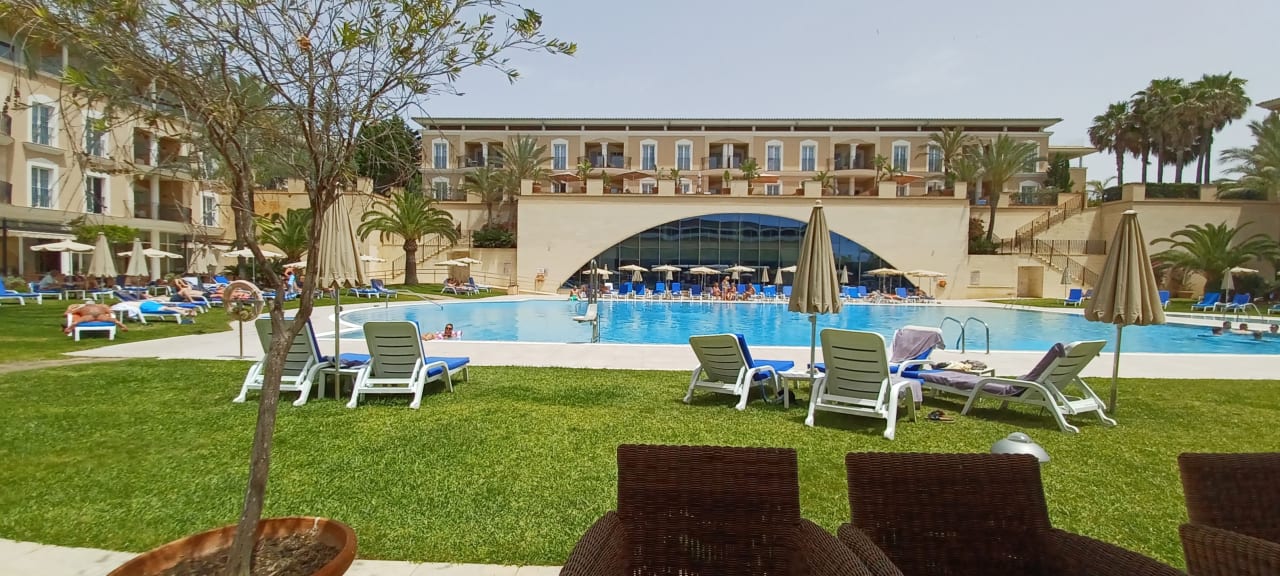 Pool Grupotel Playa de Palma Suites & Spa