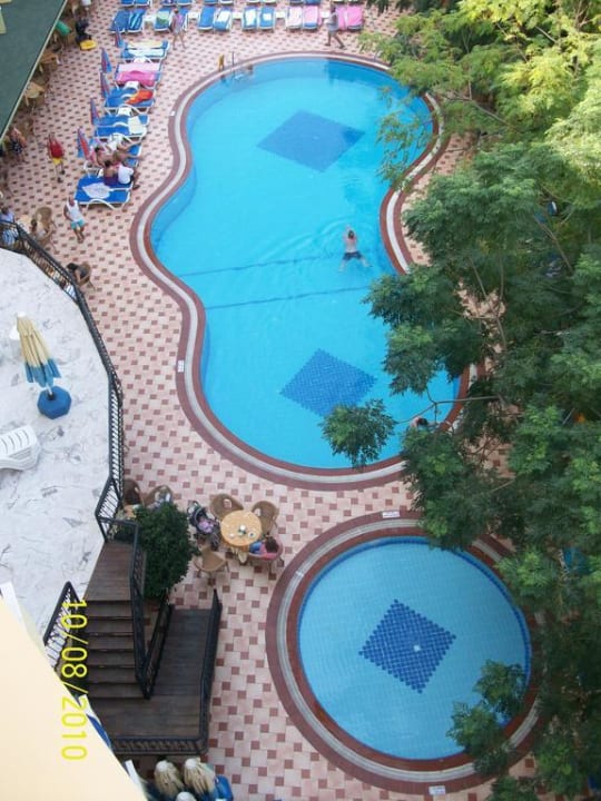 Pool und Kinderbecken Hotel Kleopatra Dreams Beach