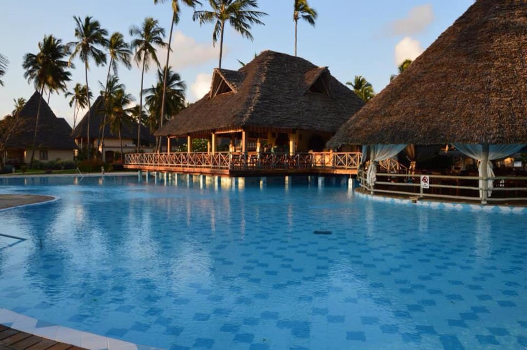Poolanlage Neptune Pwani Beach Resort & Spa