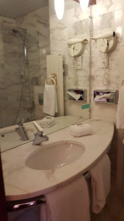 Bad Hotel Mercure Gare Centrale