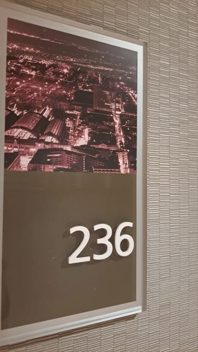 Zimmer Hampton By Hilton Frankfurt Airport