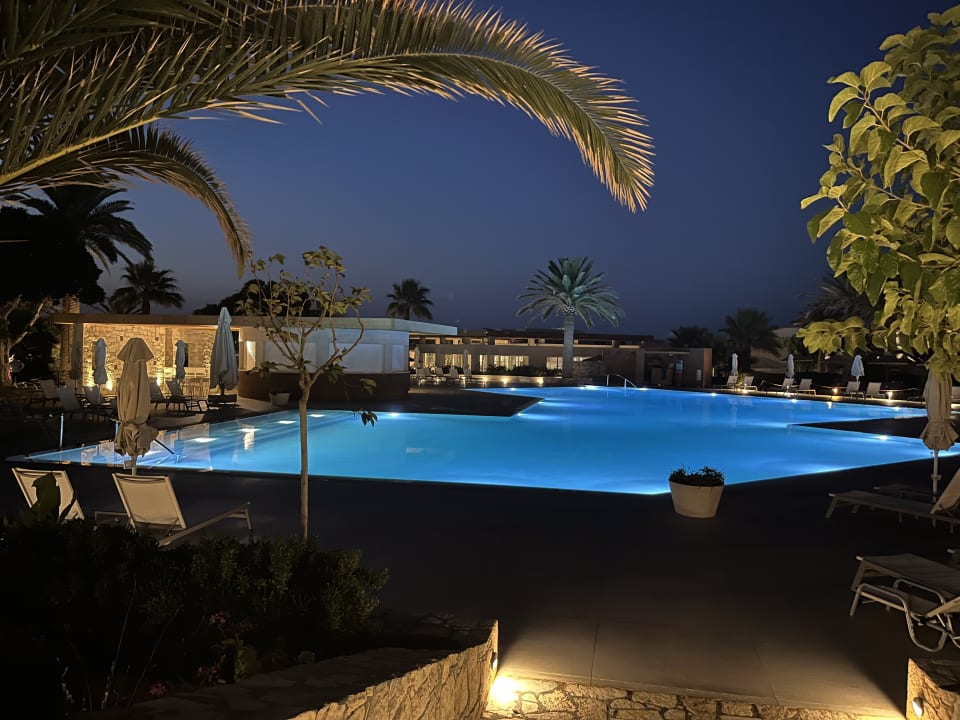 Pool Anissa Beach & Village