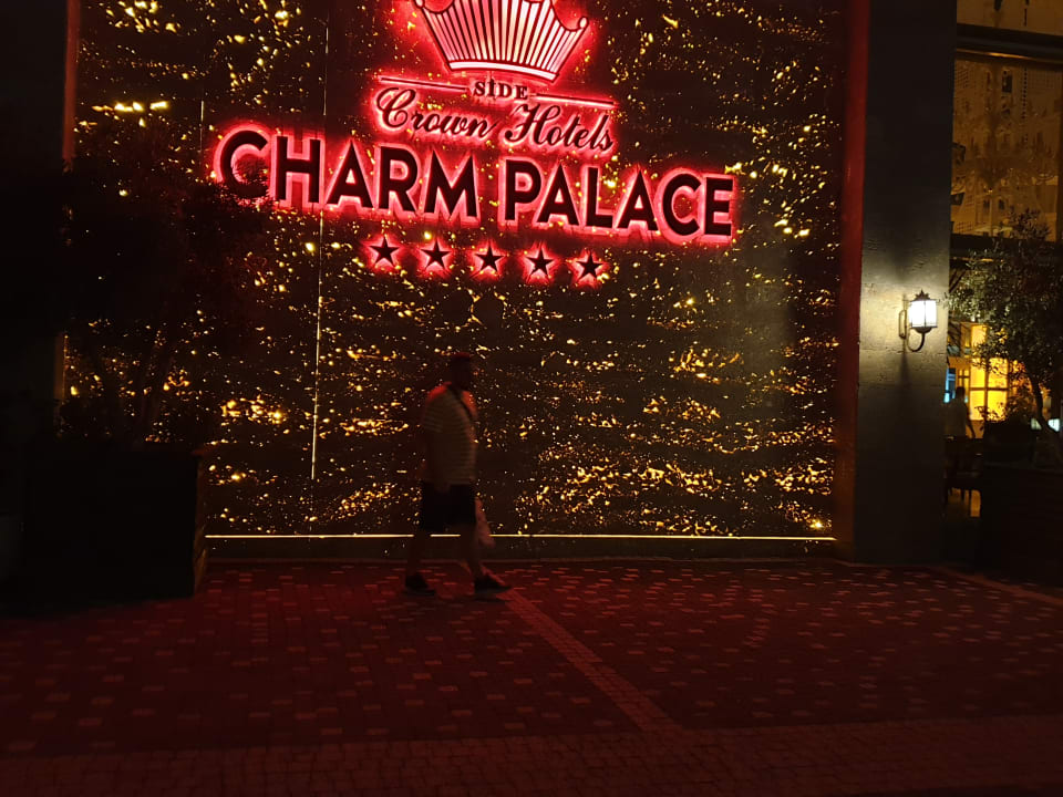 Außenansicht Well Palace Side