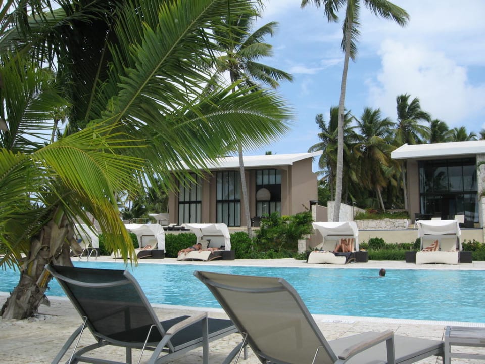 Pool am Strand Catalonia Royal Bavaro - Adults only