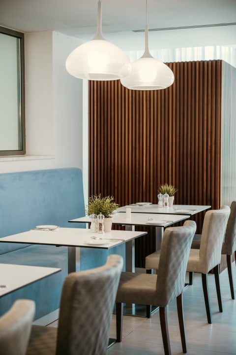 Gastro St. George Beach Hotel & Spa Resort