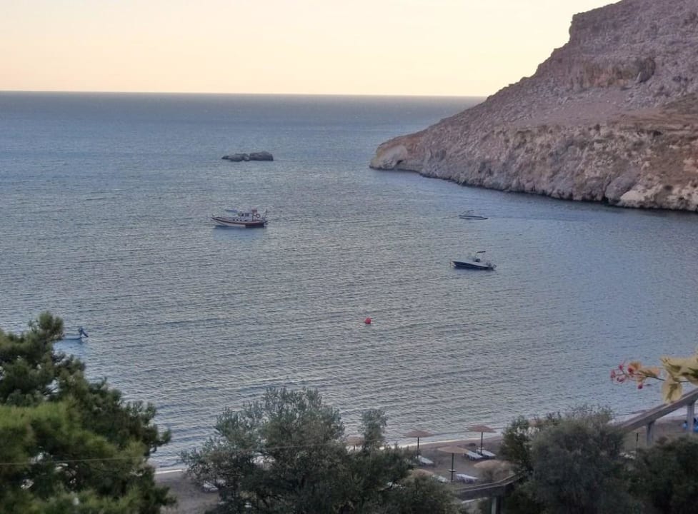 Blick vom Balkon in die Vlicha-Bucht Lindos Mare, Seaside Hotel