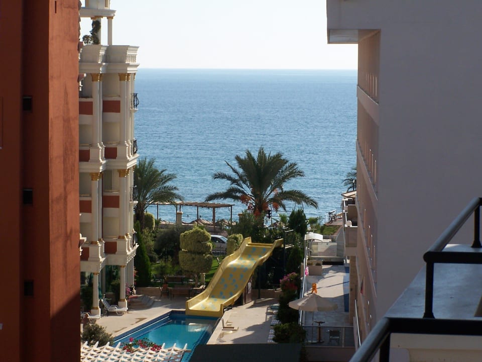 Vom Balkon Kaila City Hotel