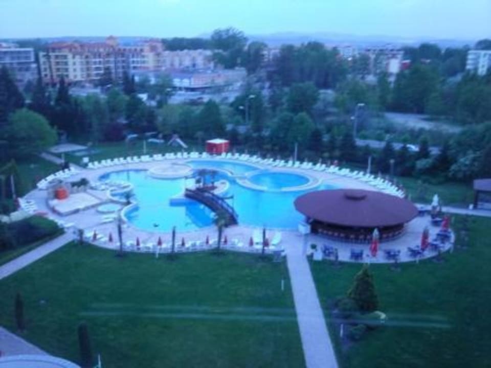 Ausblick aus dem Farhstuhl Hotel Hrizantema