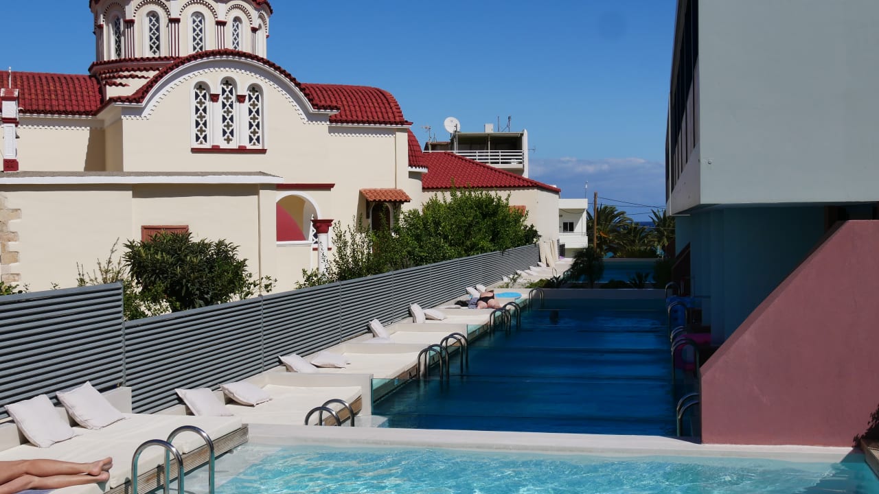 Pool Harmony Boutique Resort