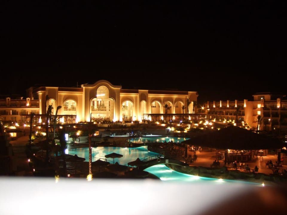Abens vom Hoteldach Pyramisa Beach Resort Sahl Hasheesh