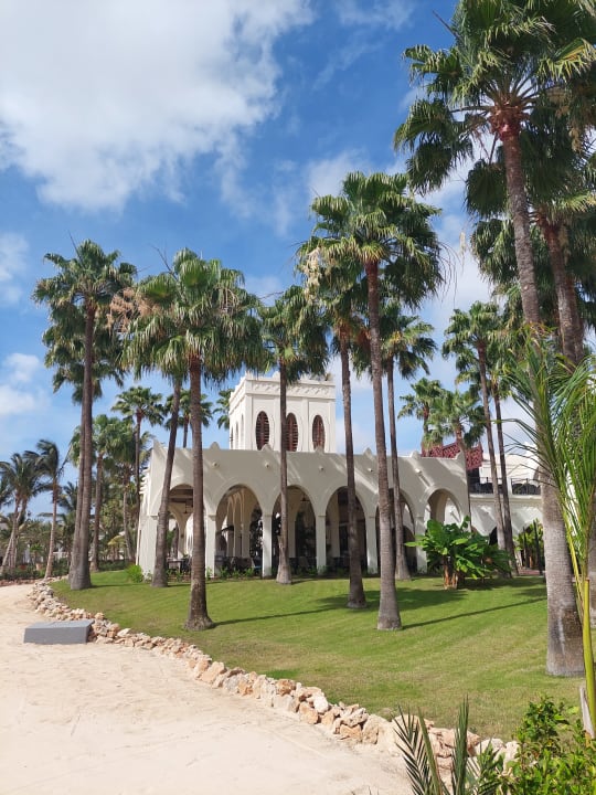 Gastro Hotel Riu Karamboa