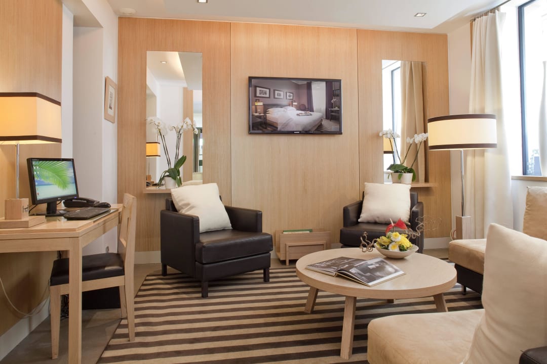 LOUNGE ROOM Hotel Duret