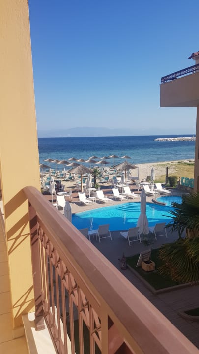 Außenansicht Mediterranean Beach Hotel