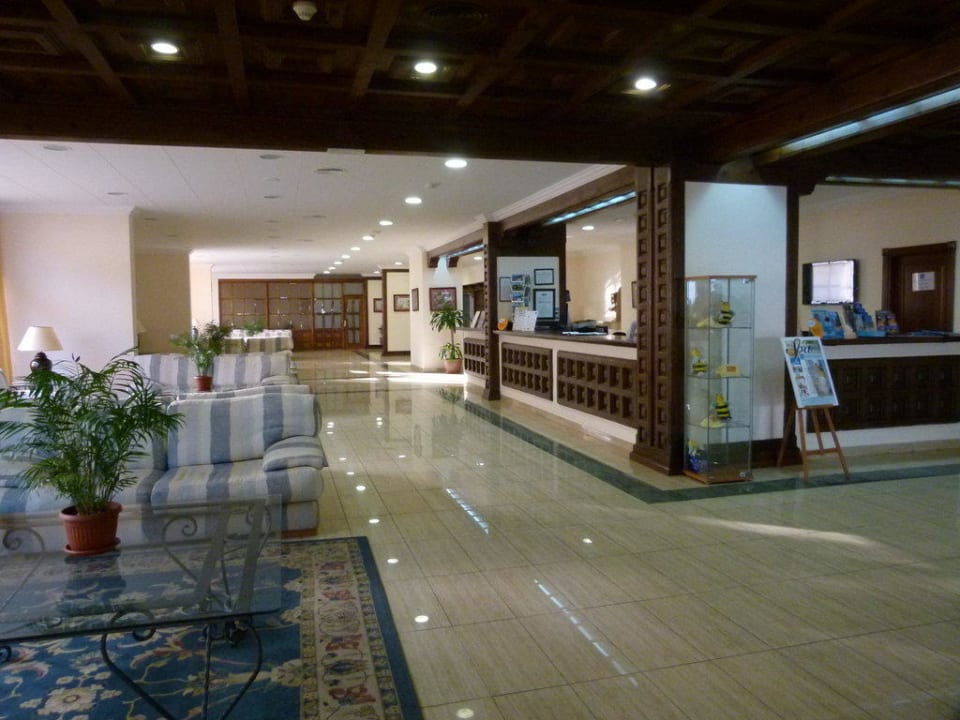 Empfangshalle mit Lobbybereich BLUESEA Complejo Puerto Resort (Canarife y Bonanza Palace))