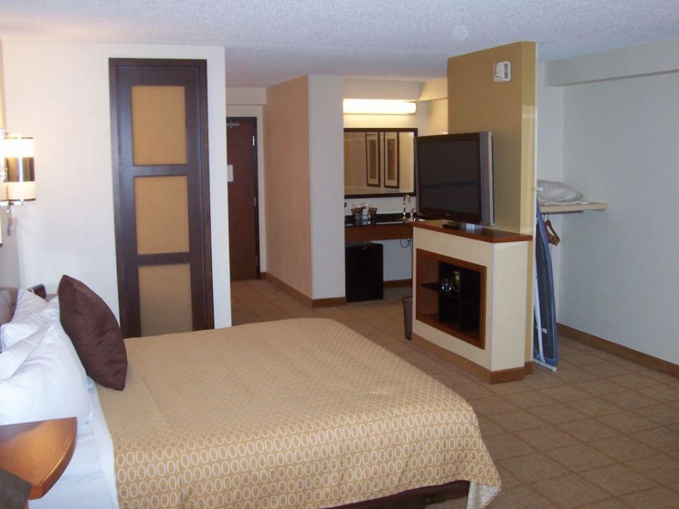 Das Zimmer Hyatt Place across from Universal Orlando Resort