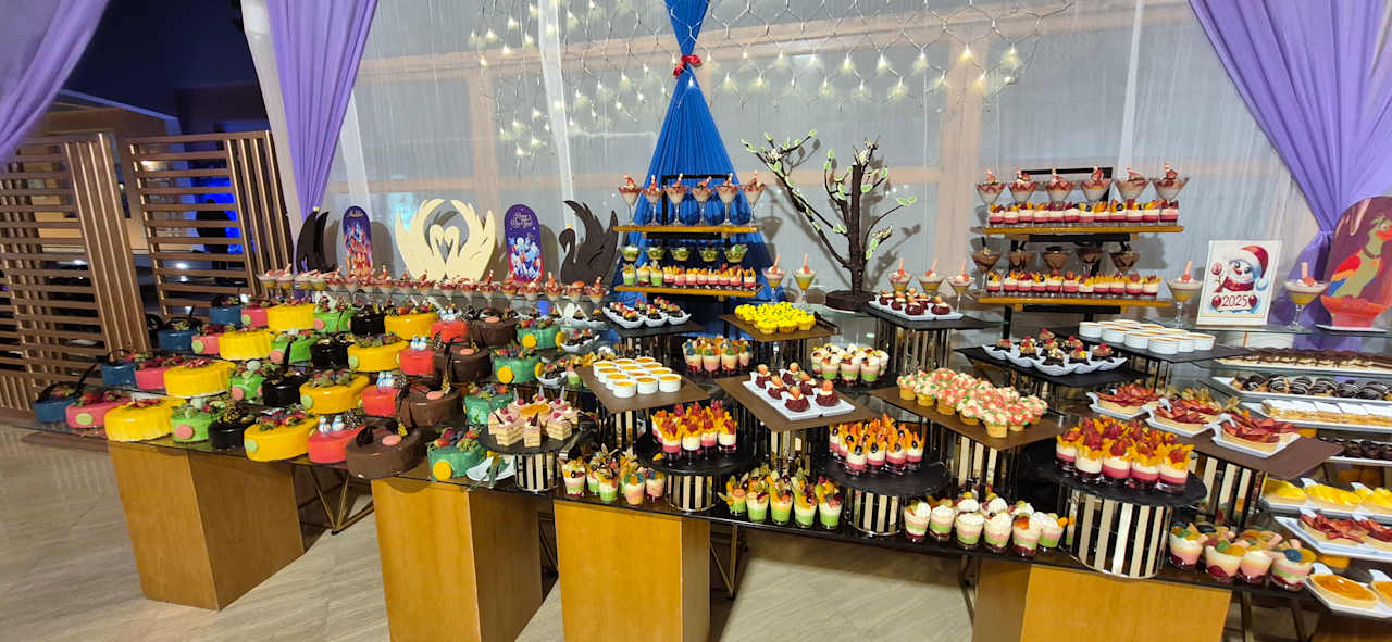 Gastro Three Corners Sea Beach Resort