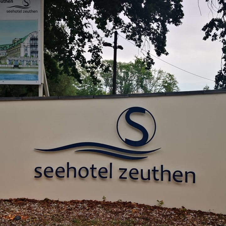 Außenansicht Seehotel Zeuthen