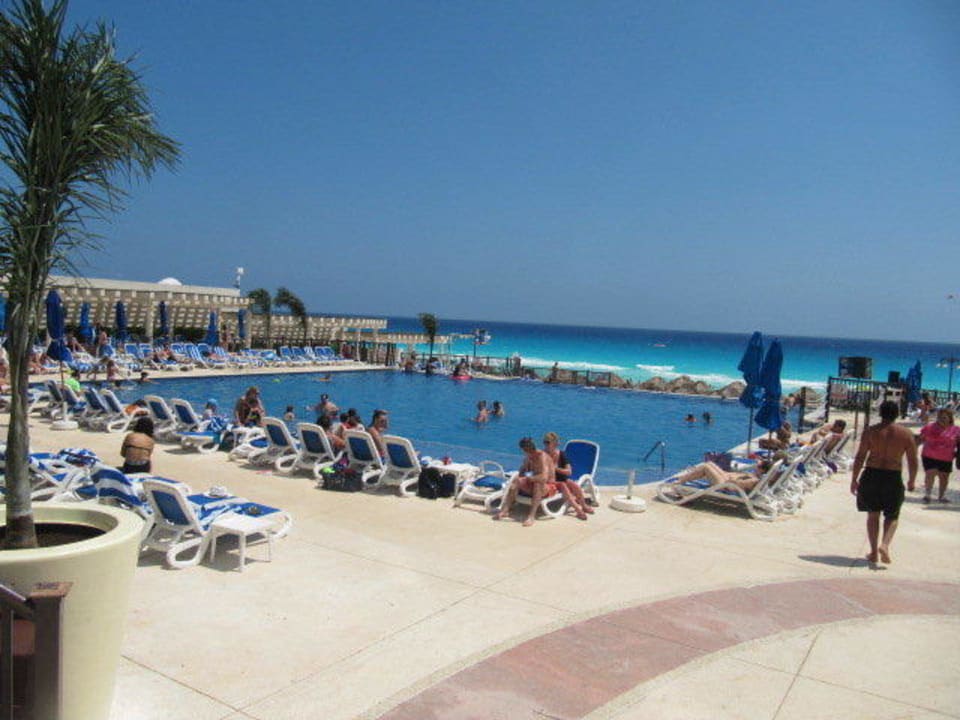 Basen Seadust Cancun Family Resort