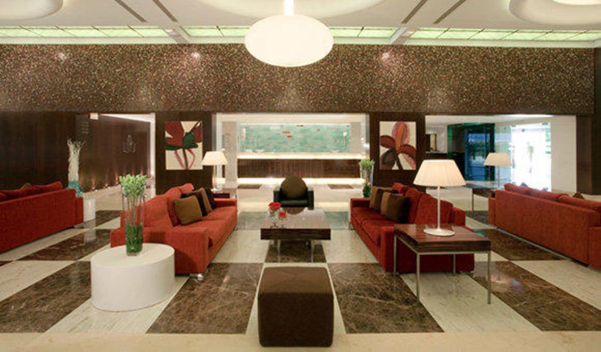 Hall Deluxe Villas Don Carlos Resort