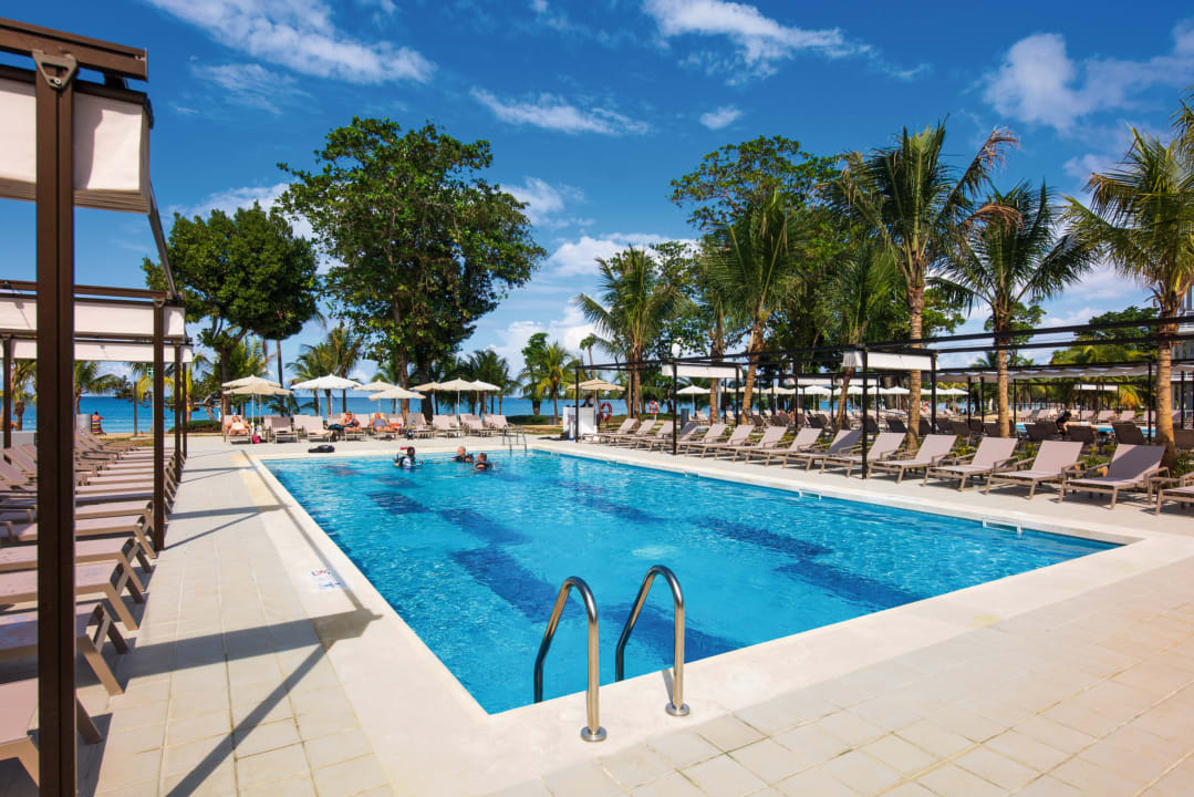 Pool Hotel Riu Palace Tropical Bay
