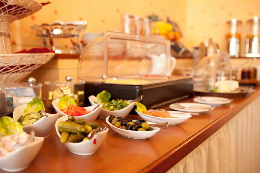 Das abwechslungsreiche Frühstücksbuffet Safestay Berlin Kurfürstendamm