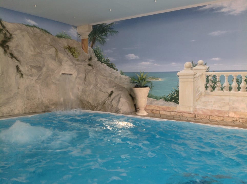 Kleiner Wasserfall - Pool Relax Hotel Pip Margraff