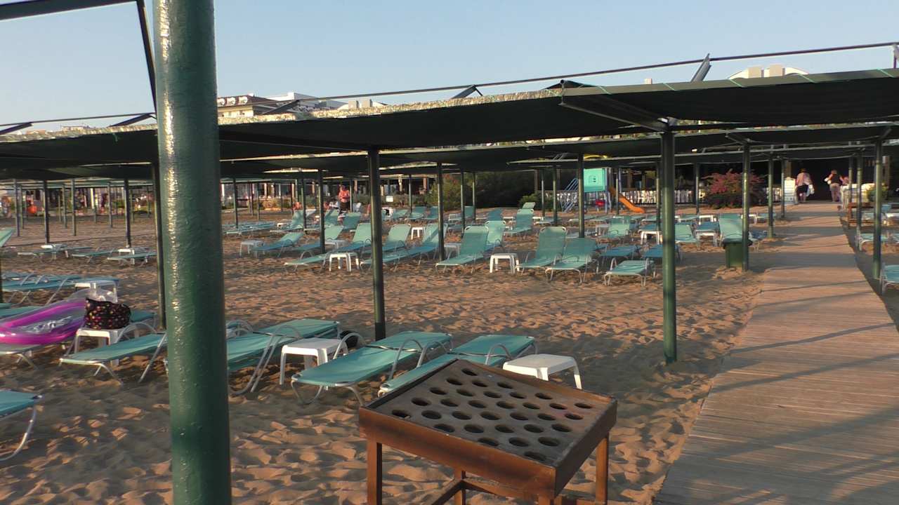 Strand Grand Seker Hotel