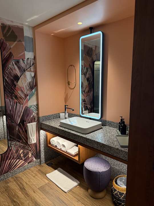 Zimmer Canopy by Hilton Seychelles Resort