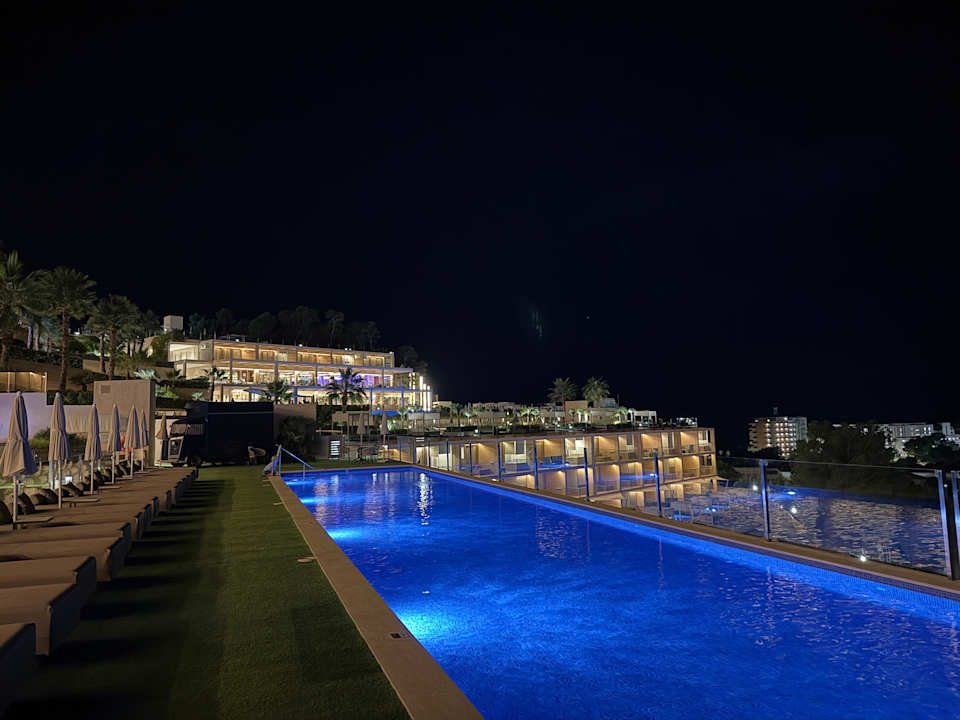 Pool Zafiro Palace Andratx