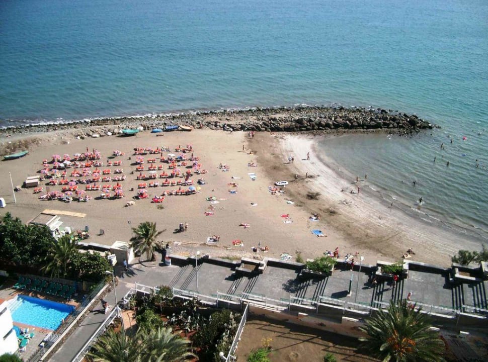 Strand vor dem Hotel Hotel Europalace