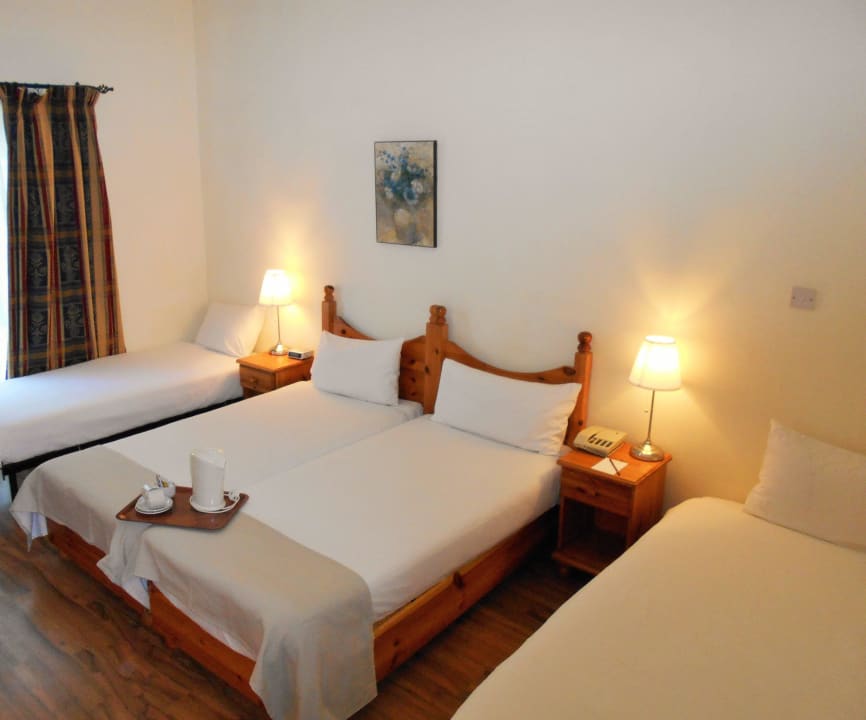 Standard Quadruple room/Vierbettzimmer Hotel Plevna