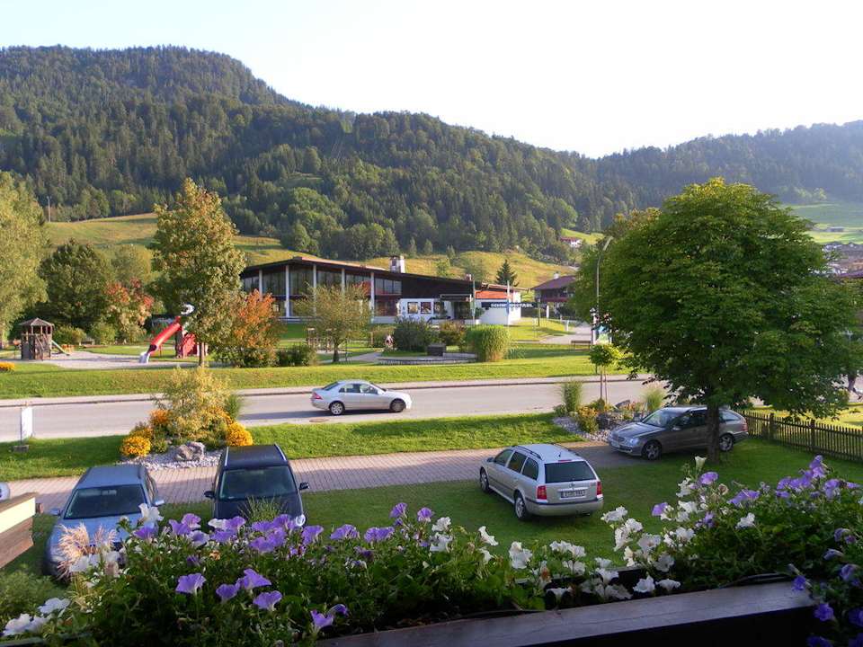 Blick von Balkon auf die Straße Hotel Zum Postillion